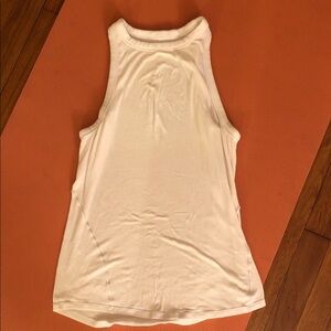 Lululemon super soft thick Women's Sleeveless White Top excellent 6